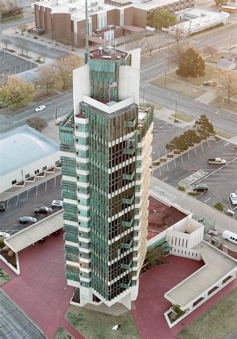 Price tower bartlesville - Published on March 25, 2021. Share. Frank Lloyd Wright ’s Price Tower is the famous American architect’s only realized high-rise building and one of his only extant vertically-oriented designs ...